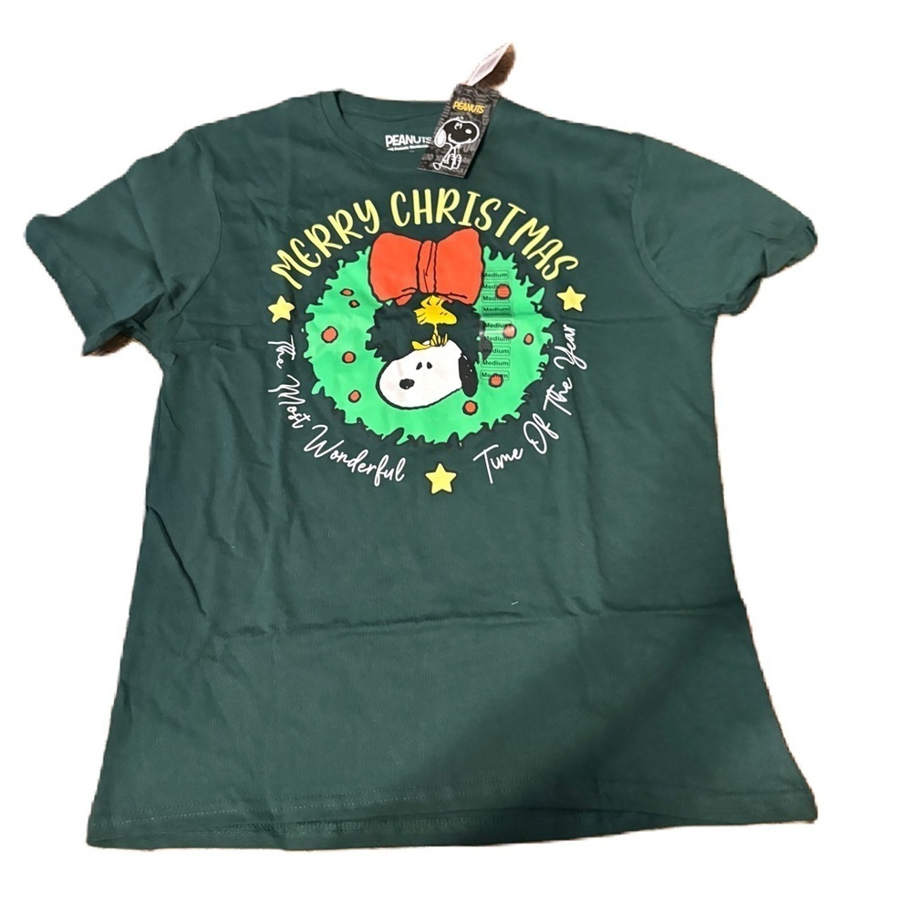 Peanuts Merry Christmas Green T-Shirt NEW Medium Women’s Holiday Snoopy